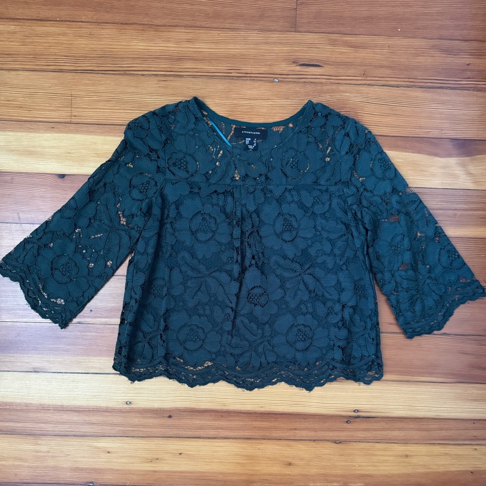 Lace crop top, size small, NWOT